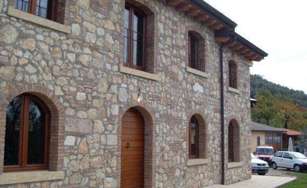 Ristrutturazione villa a Pian di Castagné (VR)